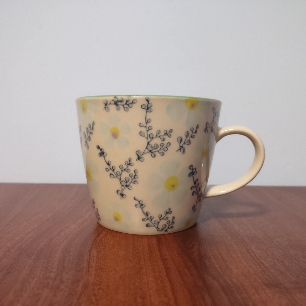 Gisela Graham 31532 Ceramic Mug Blue Flowers